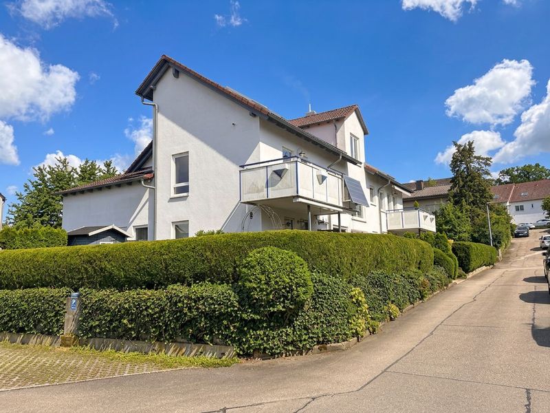 Ihr kleines Paradies im Erdgeschoss - Helle 2,5-Zimmer-Wohnung mit Garten und Terrasse